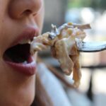 Comer rápido y mal por falta de tiempo