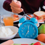 Comer a deshoras siendo cuidador